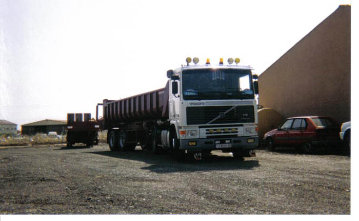volvo_f12_360_montagnard_825.jpg
