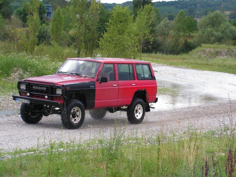 4x4_011_208.jpg