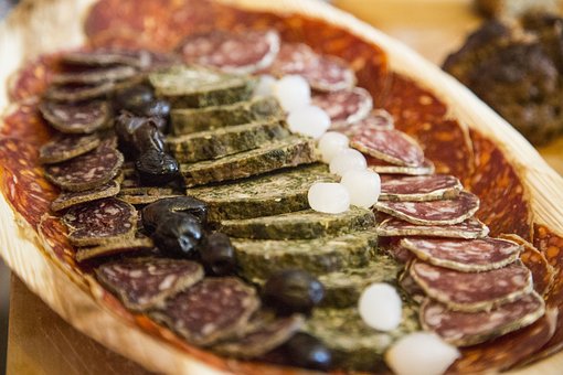 delicatessen-2451633__340.jpg.1eb989c9dcecc5005736a2ac21cca5c3.jpg