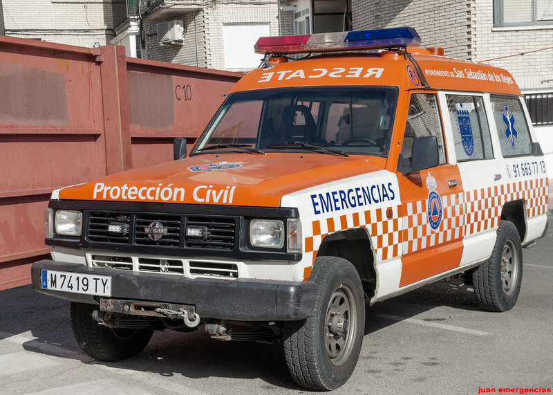 32668065216_de80d78ec4_b.jpg