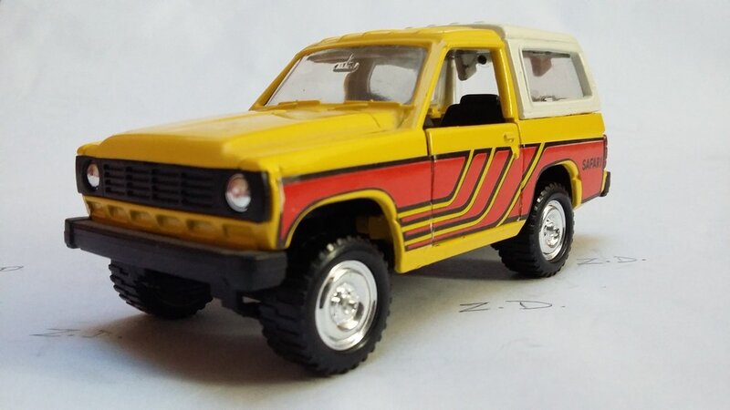 NISSAN-SAFARI-MINIATURE-1.jpg