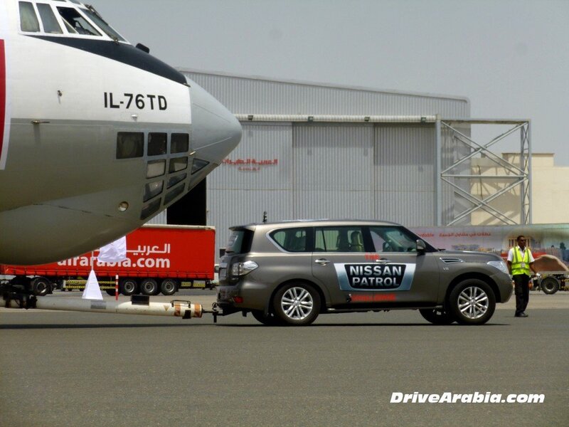 2013-Nissan-Patrol-pulls-IL-76-plane-in-World-Record-0.jpg