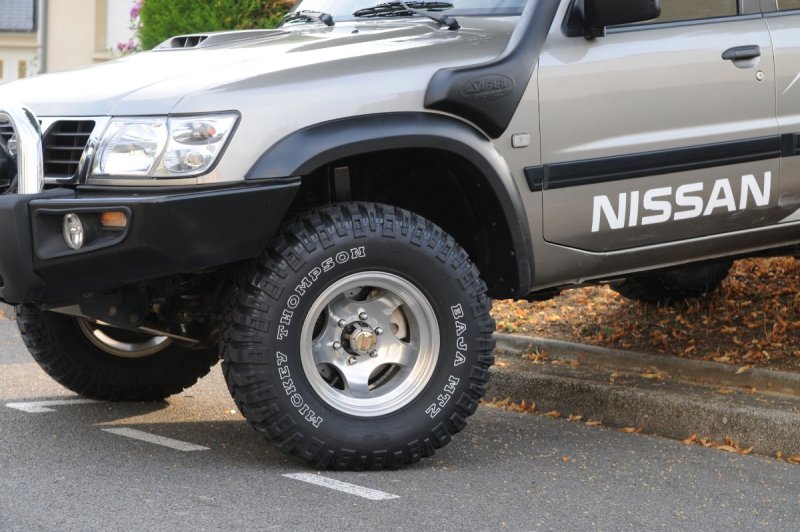 Nouveau pneus Mickey Thompson (2).JPG