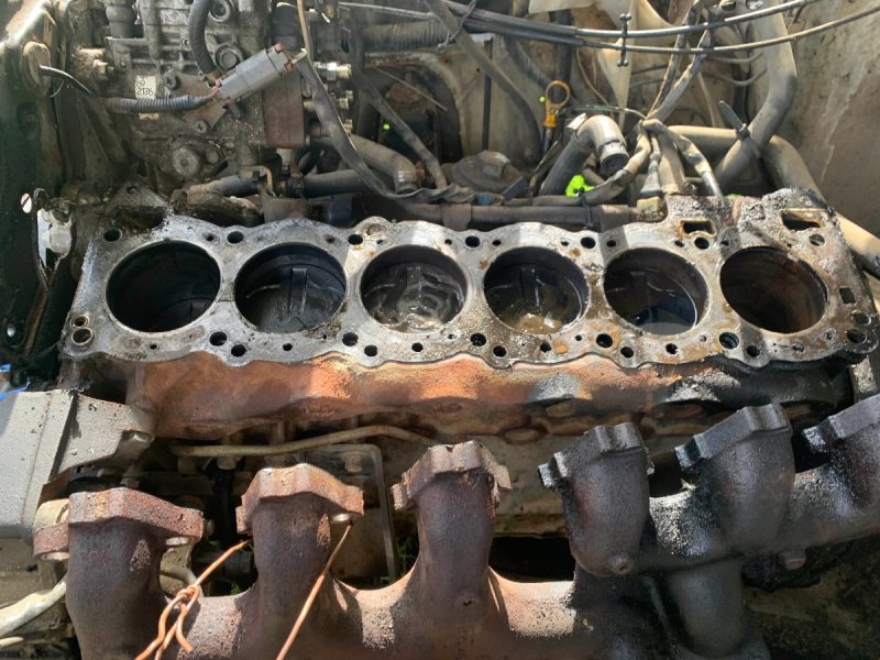 Moteur10.thumb.jpg.0af9eb365e791e3f097b57fefe2ea8ac.jpg