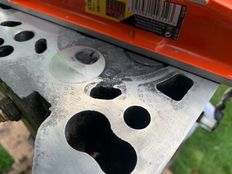 Moteur14.thumb.jpg.3dfd667390d9e0646bdaa9761a138d80.jpg