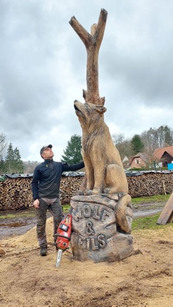 LoupWolf-fi29701871x520.thumb.jpg.54dc42c04ef899cefd127c1b1d98aec3.jpg
